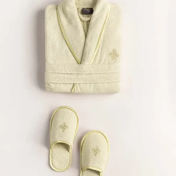 AW24 Cream Velour Bathrobe
